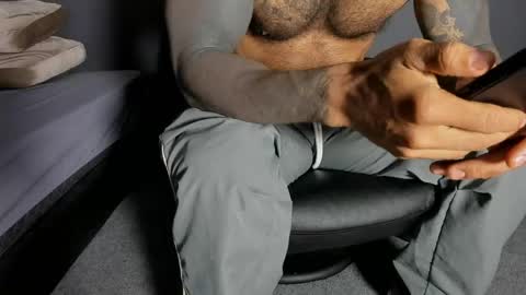 Snapshot of brockhurn_ chatting on May 8, 2026, 1:33 am brockhurn_ online show from May 8, 2026, 1:33 am