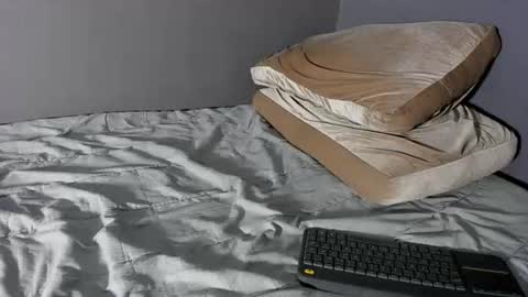 brockhurn_ online show from June 17, 2026, 3:42 am