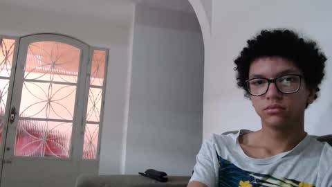 Snapshot of brocklow chatting on January 28, 2025, 5:24 pm Derek Richard online show from January 28, 2025, 5:24 pm