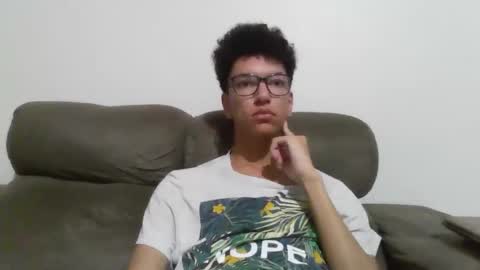 Snapshot of brocklow chatting on March 10, 2025, 1:23 am Derek Richard online show from March 10, 2025, 1:23 am