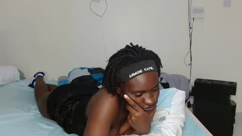 broken_haloo online show from March 10, 2026, 6:07 am