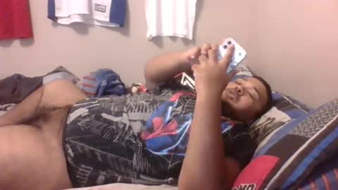 Snapshot of bronxforlife chatting on December 11, 2024, 8:07 pm bronxforlife online show from December 11, 2024, 8:07 pm