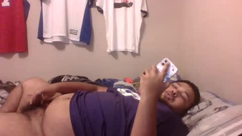 Snapshot of bronxforlife chatting on January 15, 2025, 2:17 am bronxforlife online show from January 15, 2025, 2:17 am