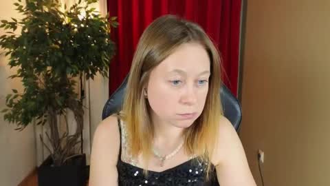 Snapshot of brooke_evans_ chatting on November 11, 2025, 8:42 pm Brooke online show from November 11, 2025, 8:42 pm