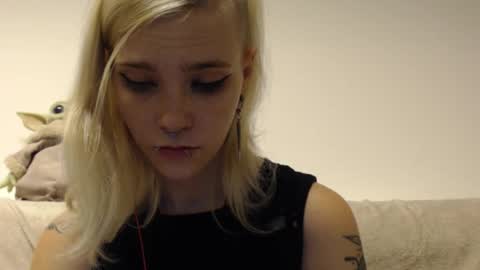 brookewylde_20 online show from November 16, 2025, 4:01 pm