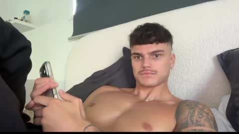 BrooklynTay online show from May 1, 2026, 1:10 am