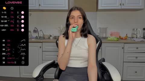 Snapshot of broosnica1 chatting on February 2, 2025, 9:30 am broosnica1 online show from February 2, 2025, 9:30 am