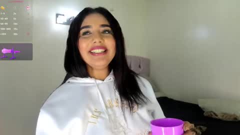 valentina online show from February 5, 2025, 8:00 am