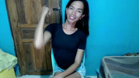 brown_sugar143 online show from June 17, 2026, 12:50 pm