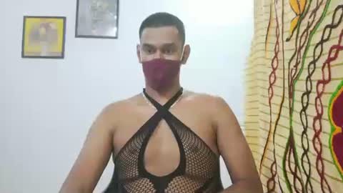 brownguy2505 online show from October 19, 2025, 3:01 pm