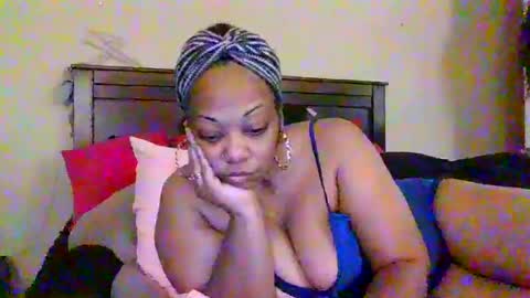 brownroundrenee online show from June 28, 2026, 10:10 am