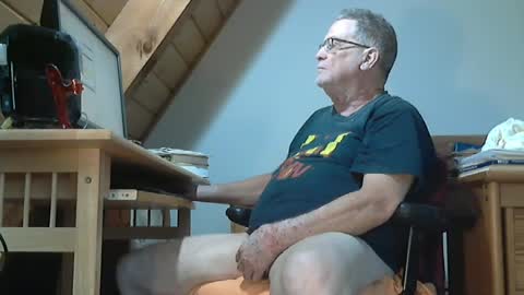 Snapshot of brubar chatting on July 22, 2026, 3:15 pm brubar online show from July 22, 2026, 3:15 pm