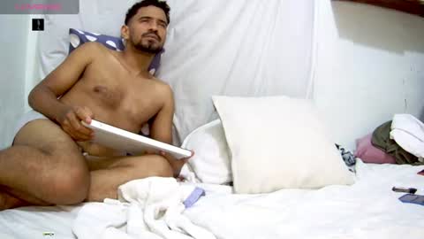 Snapshot of bruce_bigg chatting on July 7, 2026, 3:53 am Bruce online show from July 7, 2026, 3:53 am