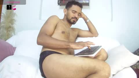 Snapshot of bruce_bigg chatting on July 12, 2026, 1:24 pm Bruce online show from July 12, 2026, 1:24 pm