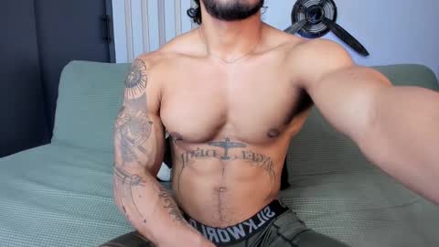 Snapshot of bruce_roldan chatting on January 31, 2025, 3:41 am bruce roldan online show from January 31, 2025, 3:41 am