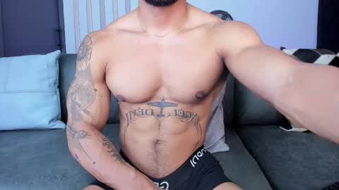 Snapshot of bruce_roldan chatting on October 2, 2025, 8:05 pm bruce roldan online show from October 2, 2025, 8:05 pm