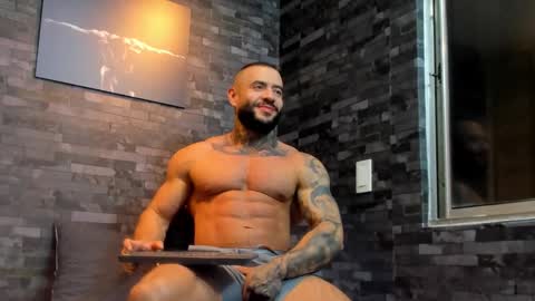 Snapshot of brucedallas chatting on October 9, 2025, 2:53 am brucedallas online show from October 9, 2025, 2:53 am