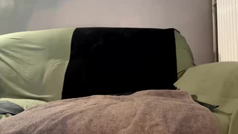 Instagram  bruce88x online show from September 21, 2025, 3:46 pm