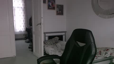 Snapshot of brucemf chatting on February 7, 2025, 8:33 am Bruce online show from February 7, 2025, 8:33 am