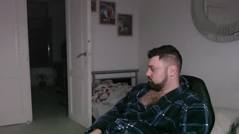 Snapshot of brucemf chatting on February 8, 2025, 6:33 pm Bruce online show from February 8, 2025, 6:33 pm