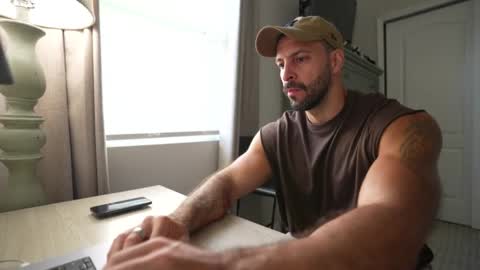 Snapshot of brucestryker chatting on November 2, 2025, 2:41 pm onlyfans BRUCESTRYKER online show from November 2, 2025, 2:41 pm