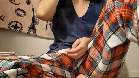 Snapshot of brunettedoll100 chatting on October 18, 2025, 8:04 am brunettedoll100 online show from October 18, 2025, 8:04 am