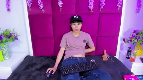 Snapshot of bruno_cruz chatting on September 21, 2025, 3:41 am Bruno Cruz online show from September 21, 2025, 3:41 am