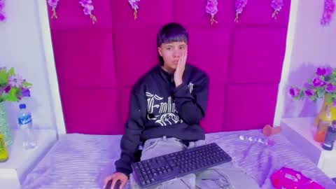 Snapshot of bruno_cruz chatting on September 24, 2025, 3:21 am Bruno Cruz online show from September 24, 2025, 3:21 am