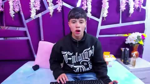 Snapshot of bruno_cruz chatting on November 20, 2025, 2:56 am Bruno Cruz online show from November 20, 2025, 2:56 am