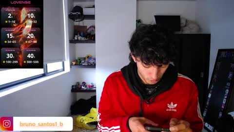 Snapshot of bruno_santos1 chatting on April 6, 2026, 12:17 pm Bruno online show from April 6, 2026, 12:17 pm