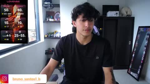 Snapshot of bruno_santos1 chatting on May 11, 2026, 12:44 pm Bruno online show from May 11, 2026, 12:44 pm