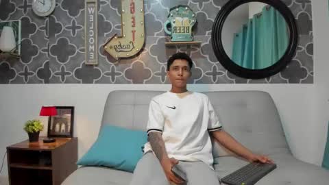 bruno_snow online show from February 23, 2026, 3:26 am