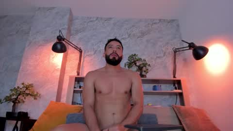 Andres Suarez online show from December 14, 2025, 1:33 am