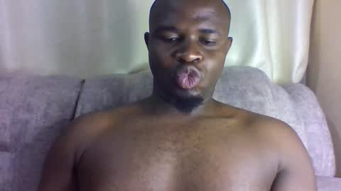 brucedarling online show from May 18, 2026, 4:07 am