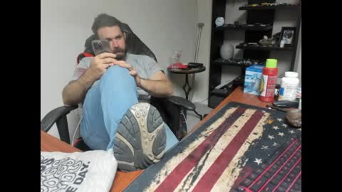 Snapshot of brutalmaster1983 chatting on December 31, 2024, 9:28 pm BRUTALMASTER1983 online show from December 31, 2024, 9:28 pm