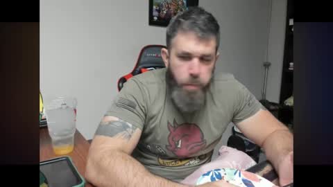 Snapshot of brutalmaster1983 chatting on October 30, 2025, 4:25 am BRUTALMASTER1983 online show from October 30, 2025, 4:25 am