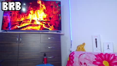 BRYAM INDEPENDENT MODEL online show from January 28, 2025, 5:00 am