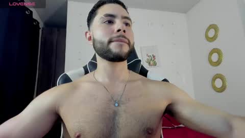 Snapshot of bryan_oficials chatting on May 8, 2026, 1:22 am bryan_oficials online show from May 8, 2026, 1:22 am