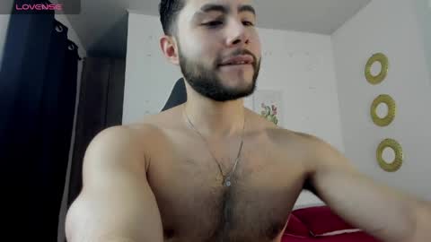 Snapshot of bryan_oficials chatting on May 19, 2026, 1:22 am bryan_oficials online show from May 19, 2026, 1:22 am