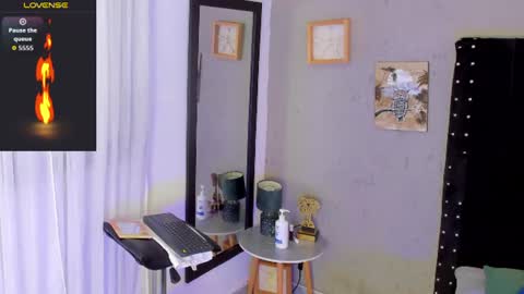 Snapshot of bryan_robayo5 chatting on June 10, 2026, 11:42 am Bryan online show from June 10, 2026, 11:42 am