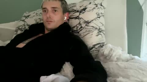 bryjybxxx online show from November 8, 2025, 1:11 pm