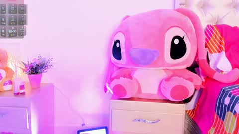 Carly     online show from February 5, 2025, 12:27 pm