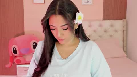 Carly     online show from September 12, 2025, 12:38 pm