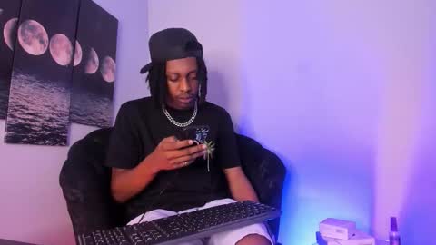 Snapshot of bryxxxon1 chatting on September 8, 2025, 3:00 pm Bryxon online show from September 8, 2025, 3:00 pm