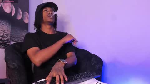 Snapshot of bryxxxon1 chatting on September 25, 2025, 3:38 pm Bryxon online show from September 25, 2025, 3:38 pm