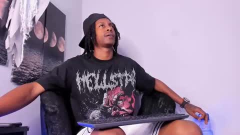 Snapshot of bryxxxon1 chatting on October 6, 2025, 3:53 pm Bryxon online show from October 6, 2025, 3:53 pm