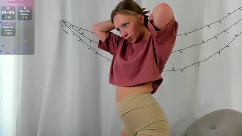 Sabrina  online show from January 22, 2025, 10:07 am