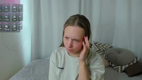 Sabrina  online show from March 5, 2025, 5:18 am