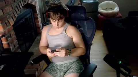 BubblebuttBdn online show from June 7, 2026, 10:35 pm
