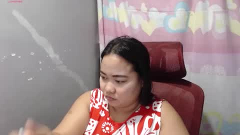 Snapshot of bubblebuttpinay chatting on May 18, 2026, 7:25 am Sunshine online show from May 18, 2026, 7:25 am